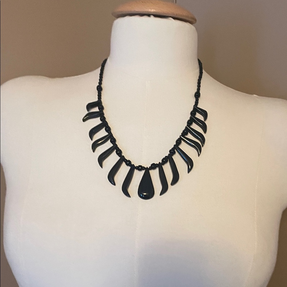 Elegant Black Lucite Necklace